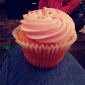 Meet your Posher, Bella